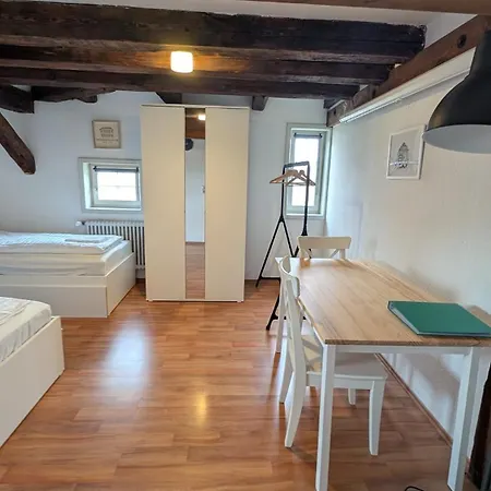 Twin In A Historic Half-timbered House * 罗滕堡