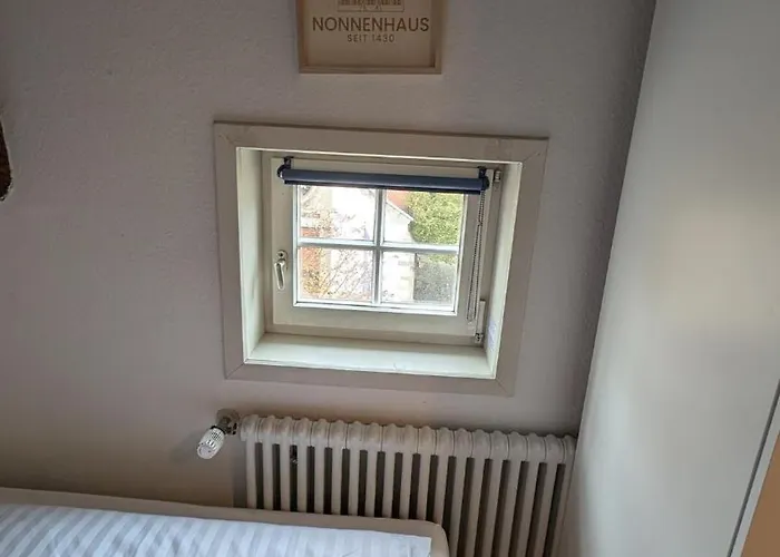 Twin In A Historic Half-timbered House * 罗滕堡